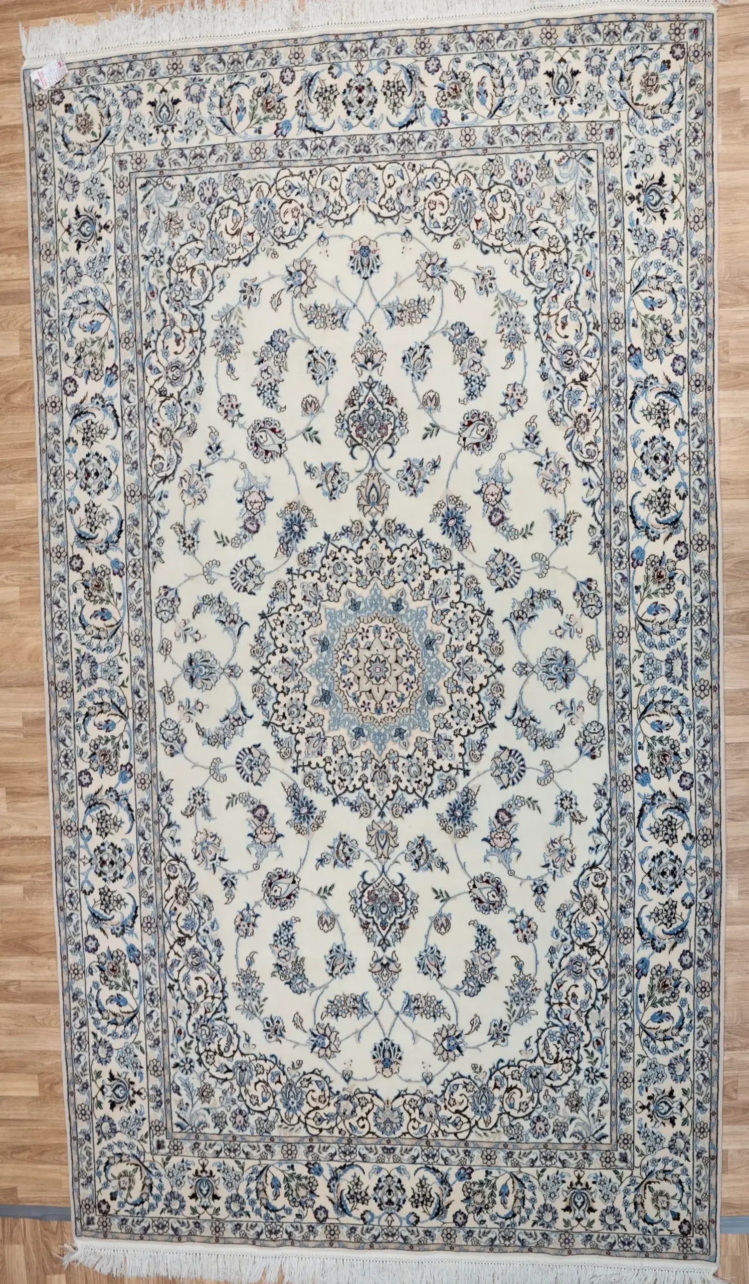 Nain Wool Silk Rug 7.0 x 10.0'
