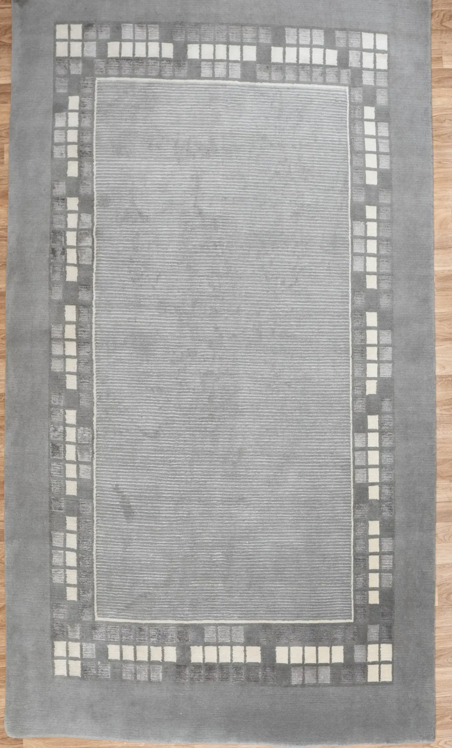 Tibet Wool Silk Rug 5.7 x 7.11'