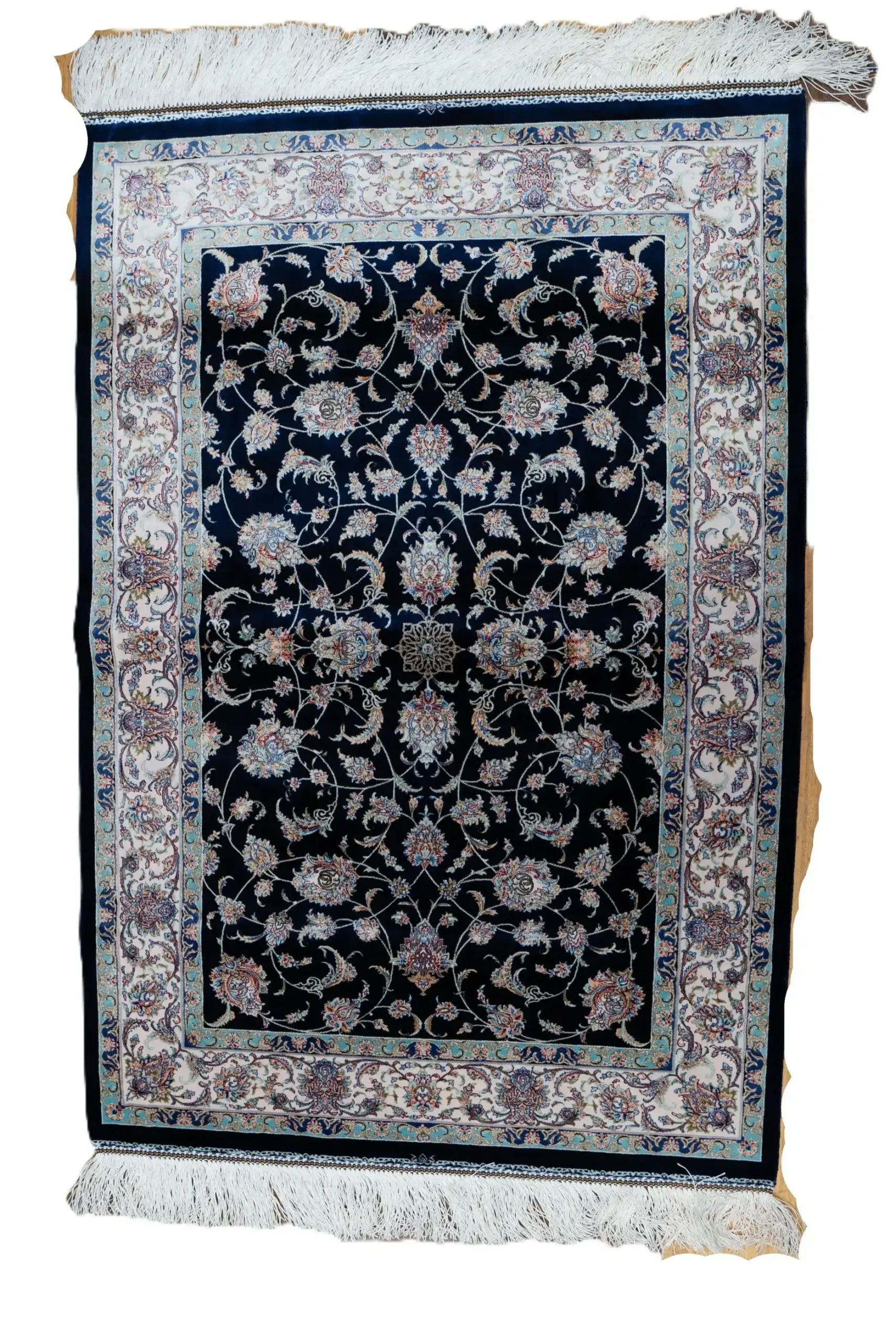 Qum Design Silk Rug 2.5' × 4.2'