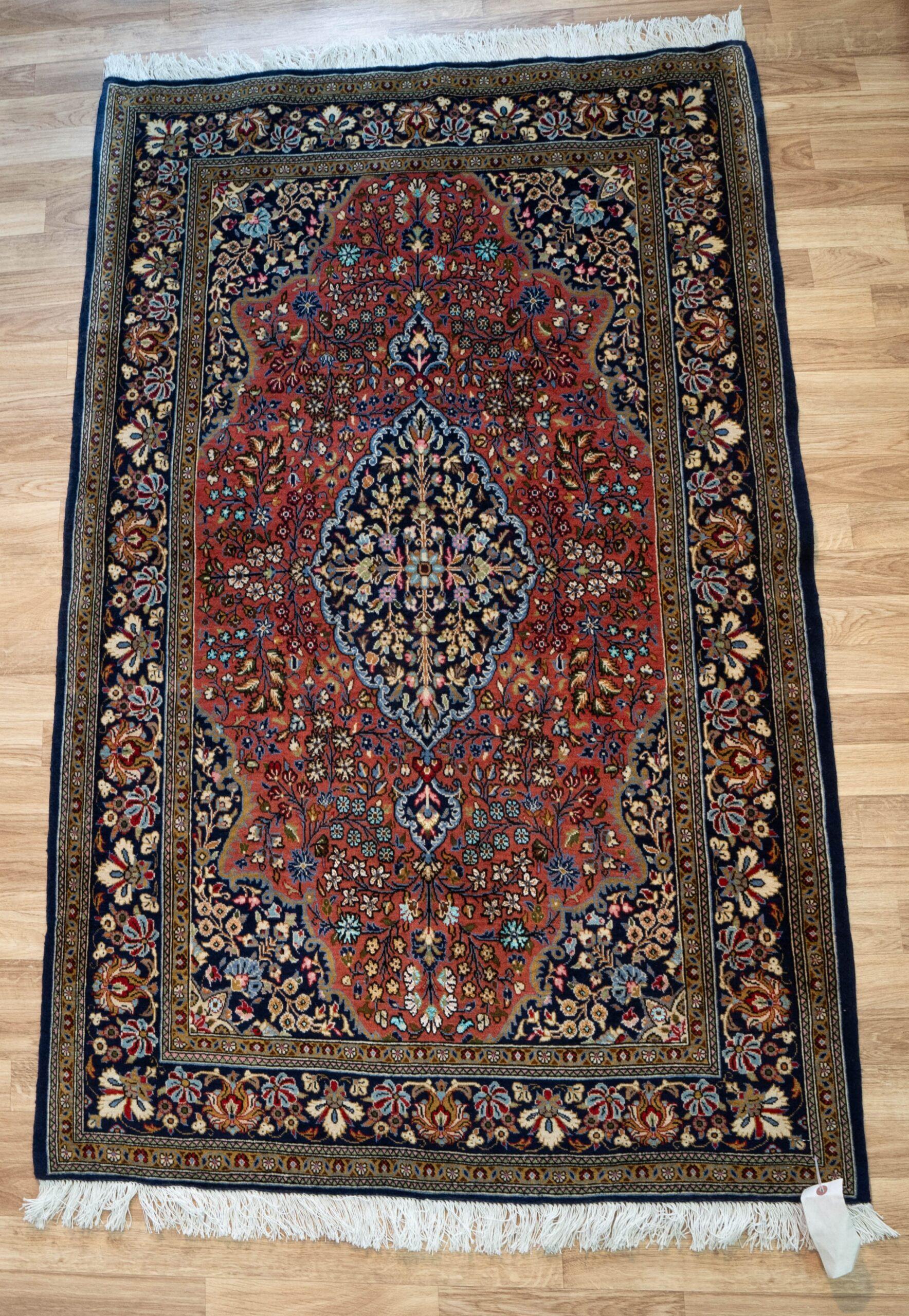 Qum Design Kurk Wool Rug 3.5'x5.6'