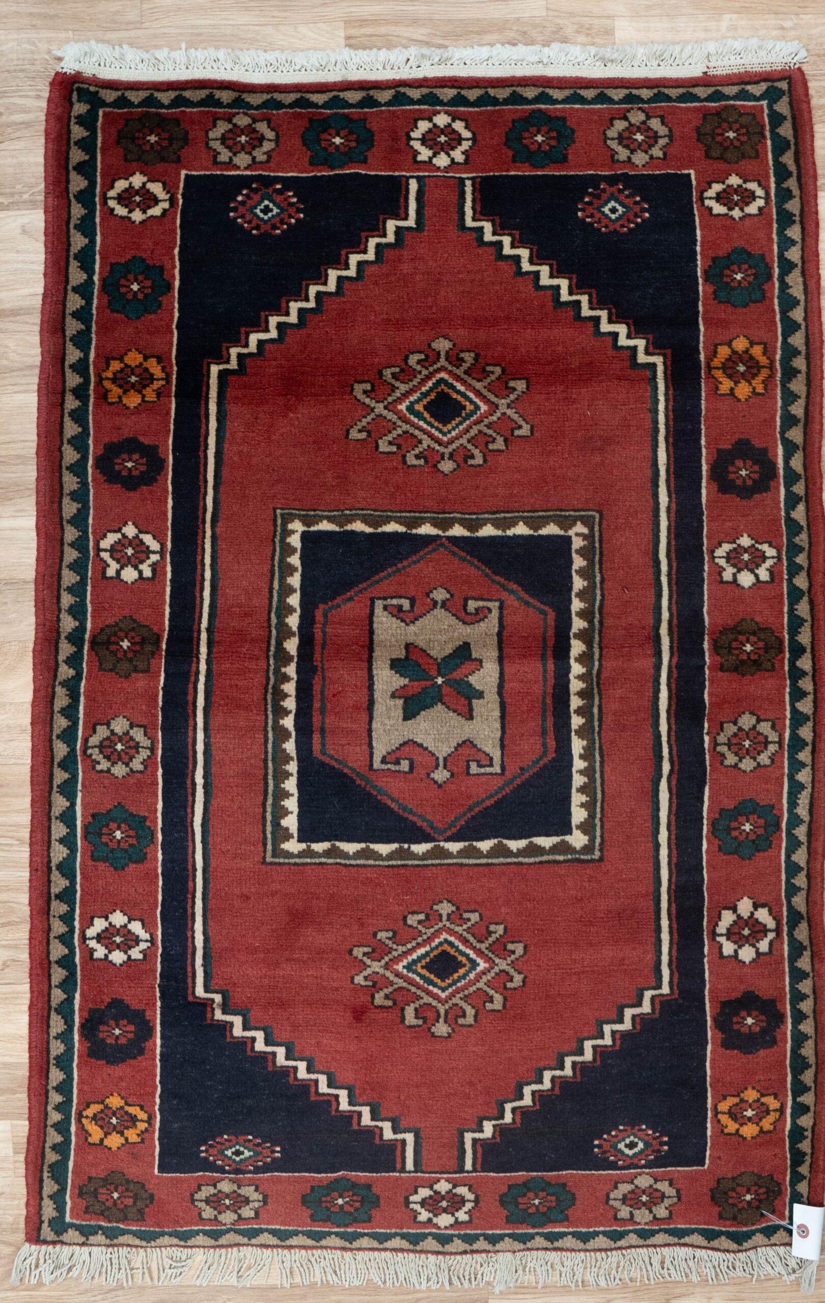 Hamadan Wool Rug 4.3x3.1