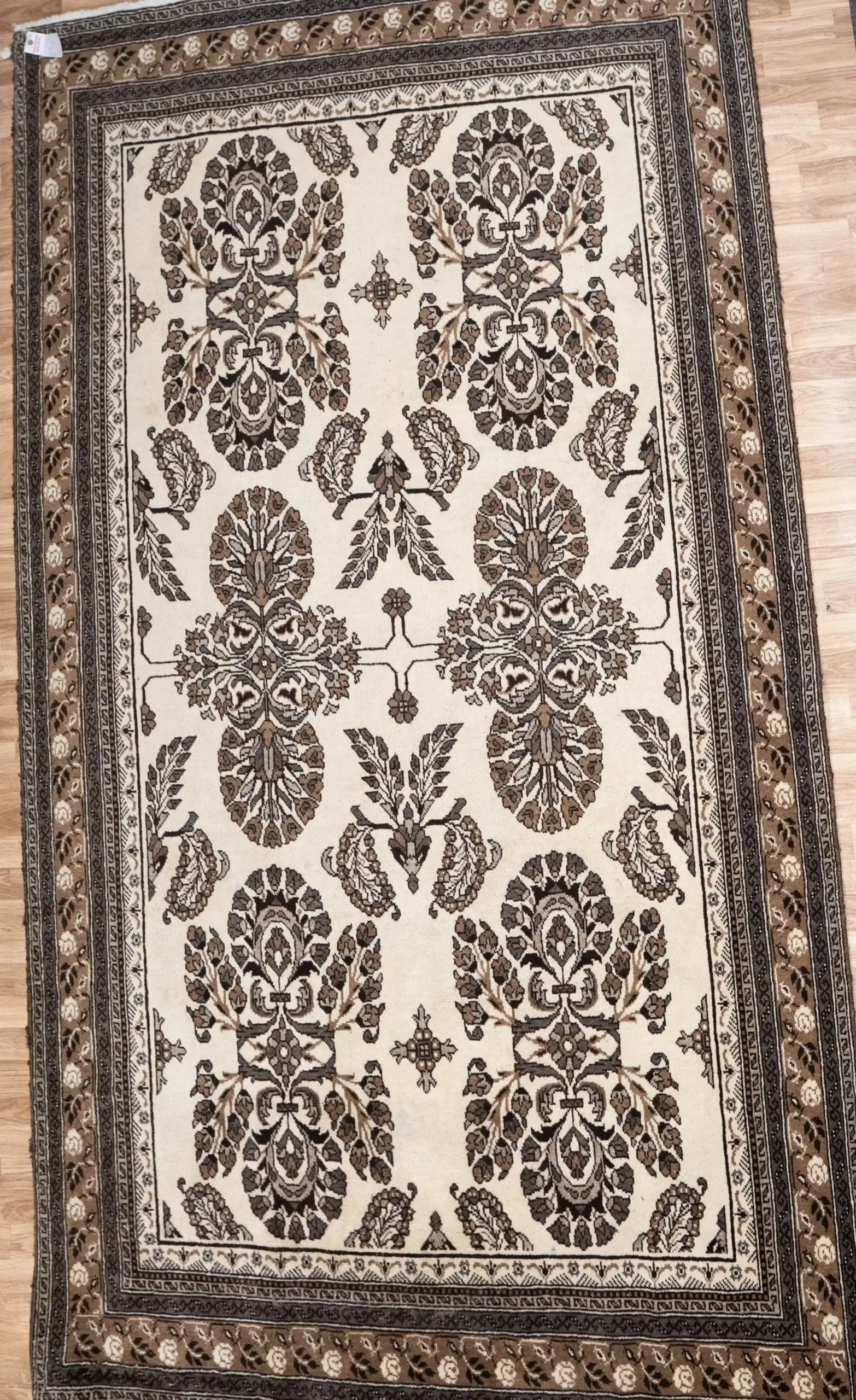 Ferdus Wool Rug 6.8 x 9.8'