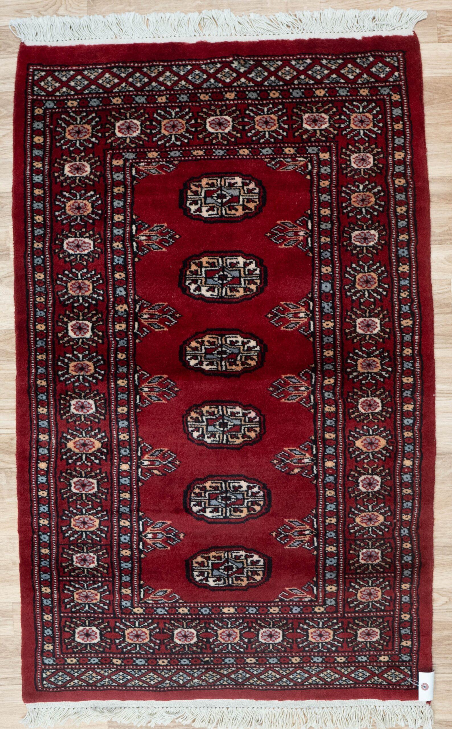 Bokhara Wool Rug 2.8x4.1