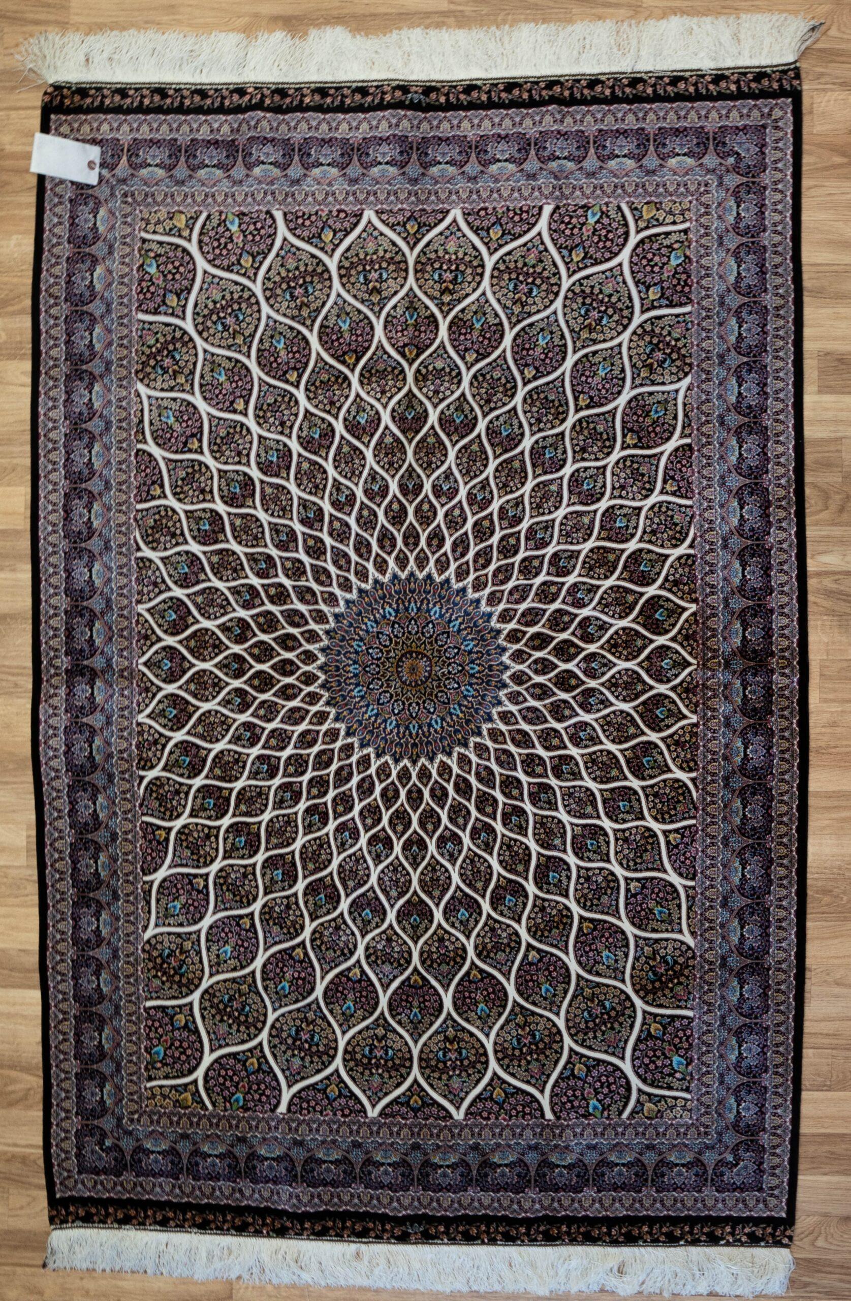 Qum Design Silk Rug 4'x6'
